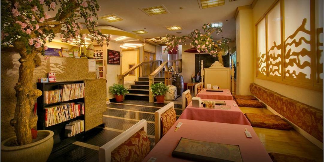 Networld Hotel Spa And Casino Pasay Extérieur photo