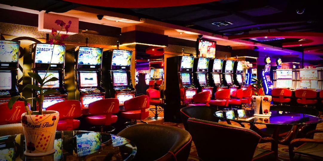Networld Hotel Spa And Casino Pasay Extérieur photo