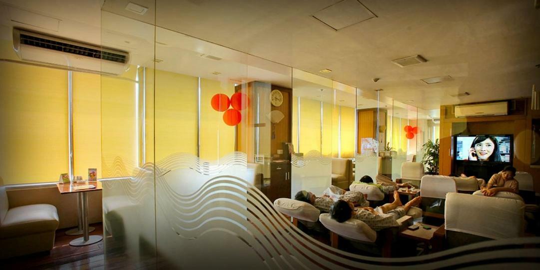 Networld Hotel Spa And Casino Pasay Extérieur photo